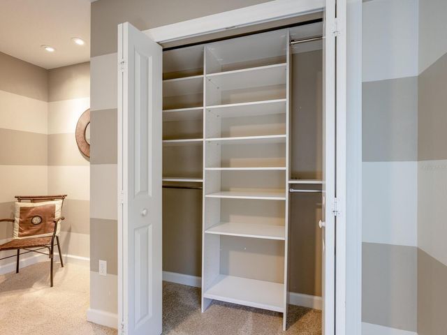 4729 OAK RUN DRIVE, Sarasota, FL 34243