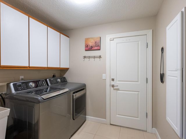 4729 OAK RUN DRIVE, Sarasota, FL 34243