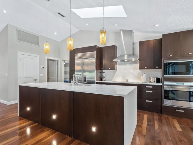 4729 OAK RUN DRIVE, Sarasota, FL 34243