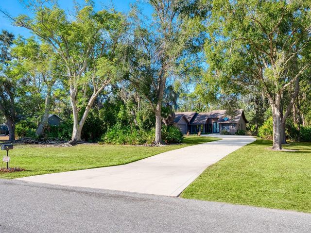 4729 OAK RUN DRIVE, Sarasota, FL 34243