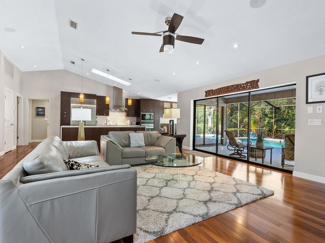 4729 OAK RUN DRIVE, Sarasota, FL 34243