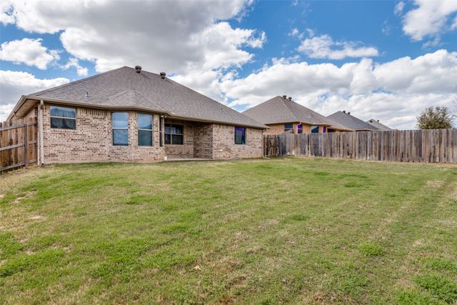 1245 Newcastle Drive, Weatherford, TX 76086