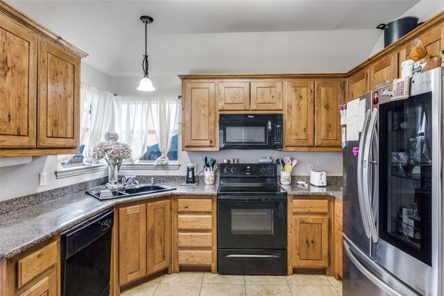 1245 Newcastle Drive, Weatherford, TX 76086