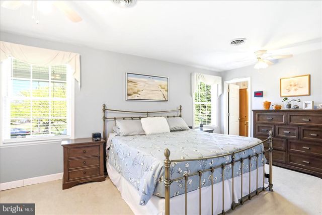 13117 RESH RD, Hagerstown, MD 21740