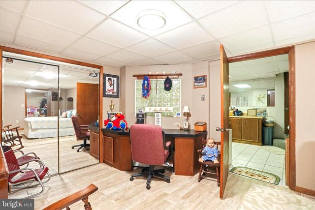 13117 RESH RD, Hagerstown, MD 21740