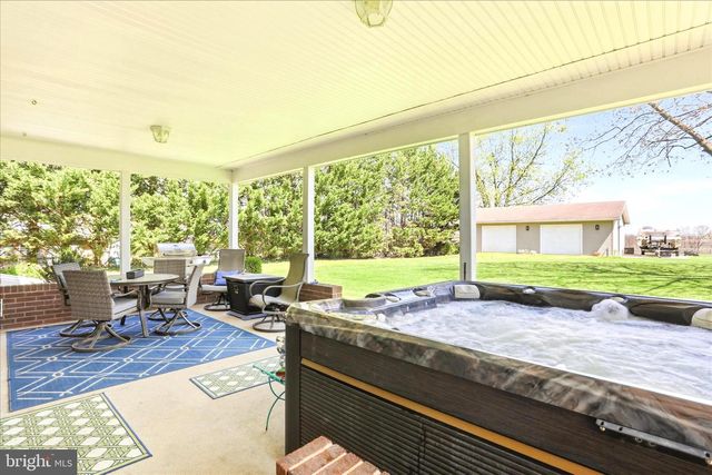 13117 RESH RD, Hagerstown, MD 21740