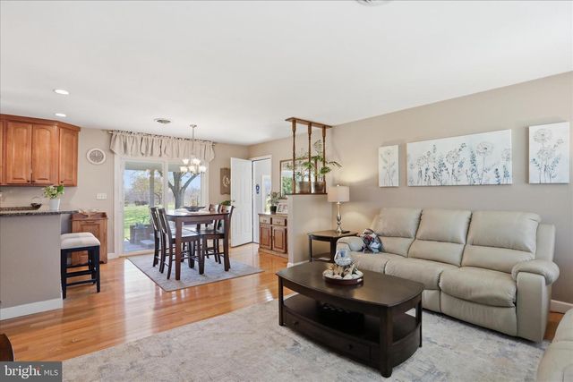 13117 RESH RD, Hagerstown, MD 21740