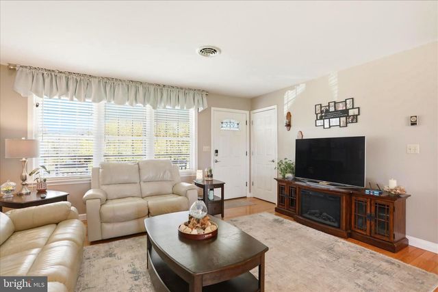 13117 RESH RD, Hagerstown, MD 21740