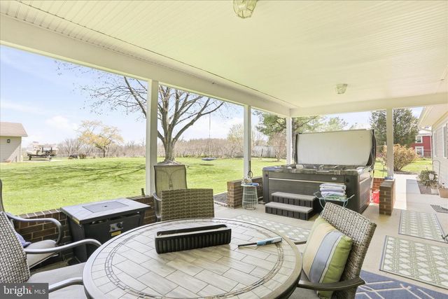 13117 RESH RD, Hagerstown, MD 21740