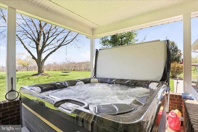 13117 RESH RD, Hagerstown, MD 21740