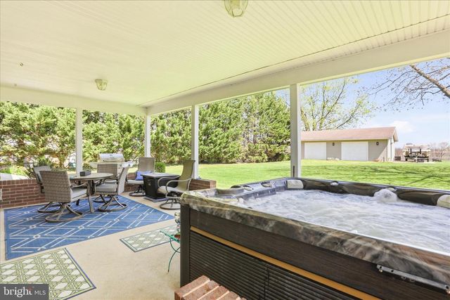 13117 RESH RD, Hagerstown, MD 21740