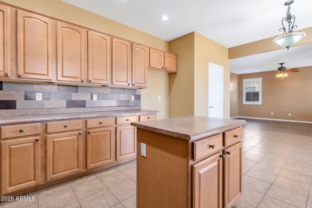 7215 W ST CHARLES Avenue, Laveen, AZ 85339