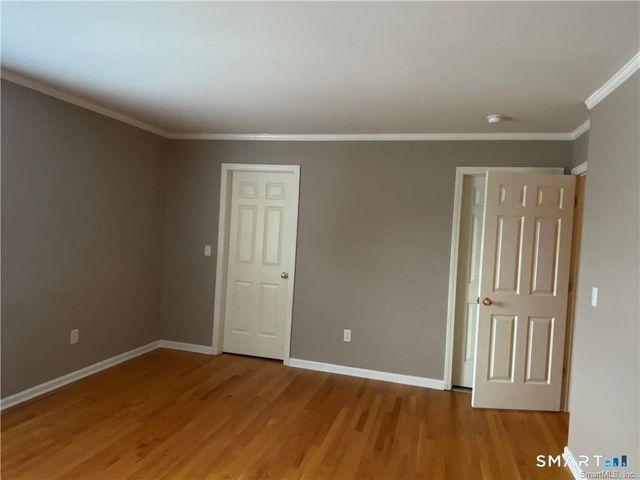 11 Mannions Lane APT 11, Danbury, CT 06810