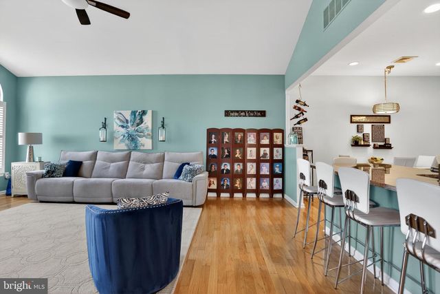 618 BELLFLOWER RD, Langhorne, PA 19047