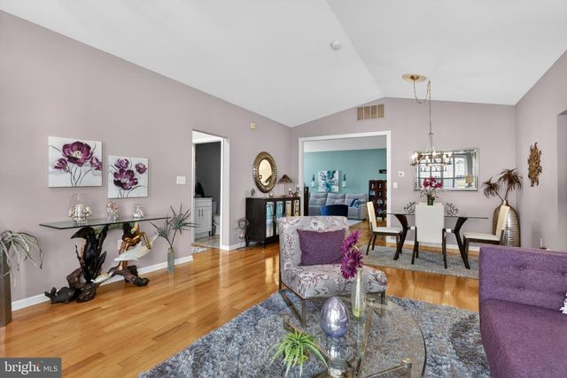 618 BELLFLOWER RD, Langhorne, PA 19047