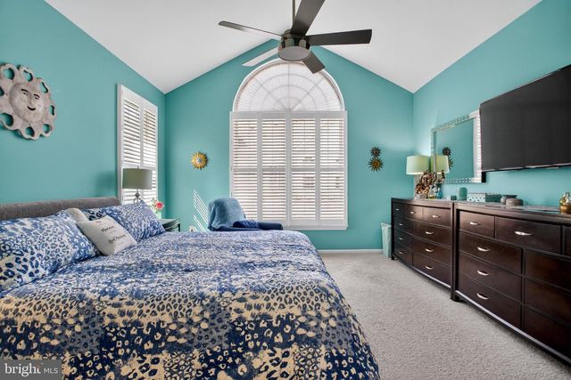 618 BELLFLOWER RD, Langhorne, PA 19047