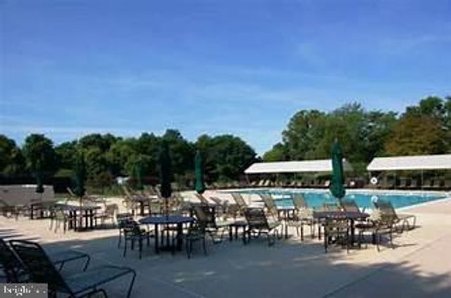 618 BELLFLOWER RD, Langhorne, PA 19047