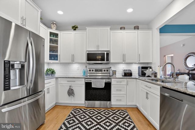 618 BELLFLOWER RD, Langhorne, PA 19047