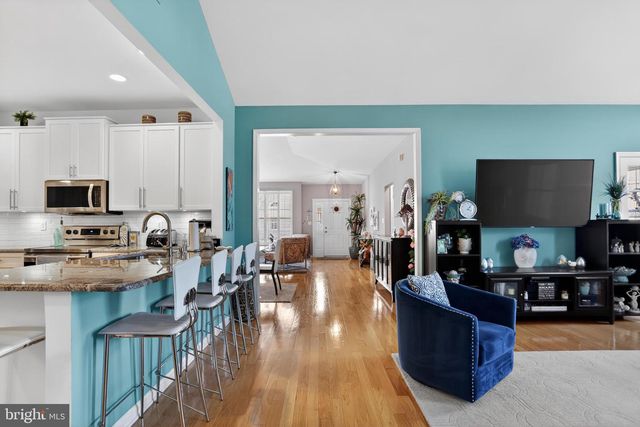 618 BELLFLOWER RD, Langhorne, PA 19047