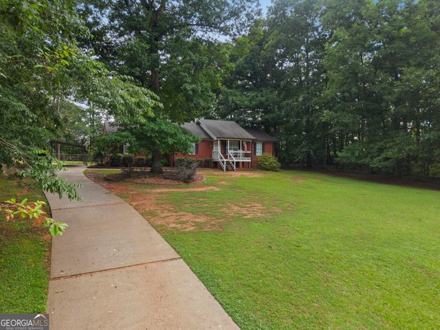 173 Southridge Drive, Locust Grove, GA 30248