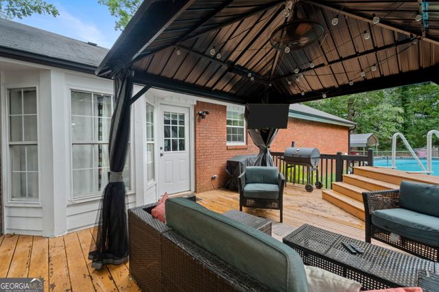 173 Southridge Drive, Locust Grove, GA 30248