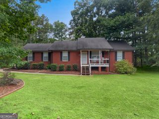 173 Southridge Drive, Locust Grove, GA 30248