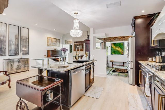 6590 Fountains Circle, Lake Worth, FL 33467