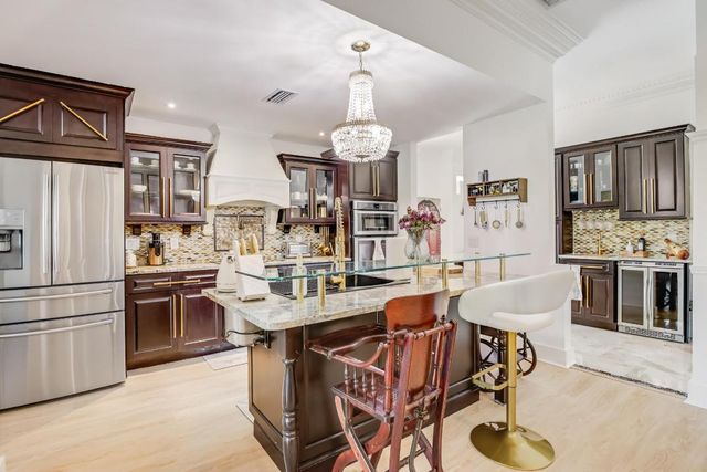 6590 Fountains Circle, Lake Worth, FL 33467