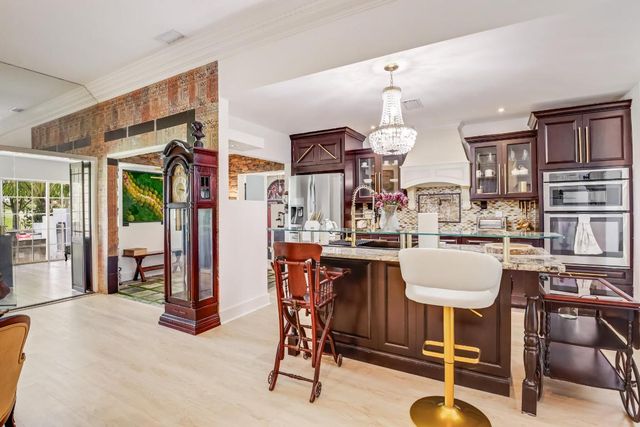 6590 Fountains Circle, Lake Worth, FL 33467