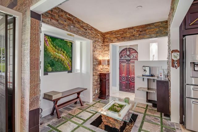 6590 Fountains Circle, Lake Worth, FL 33467