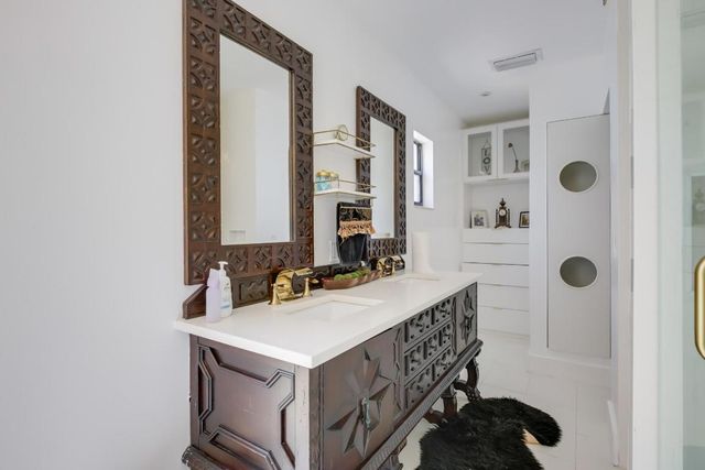 6590 Fountains Circle, Lake Worth, FL 33467