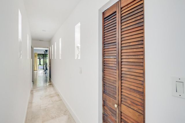 6590 Fountains Circle, Lake Worth, FL 33467