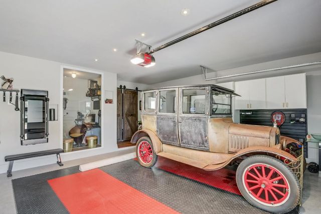 6590 Fountains Circle, Lake Worth, FL 33467