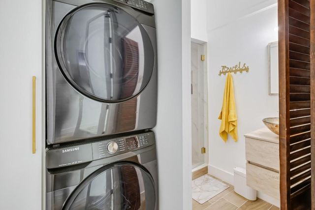 6590 Fountains Circle, Lake Worth, FL 33467