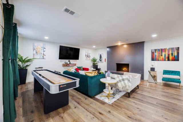 11203 Briar Forest Drive, Houston, TX 77042