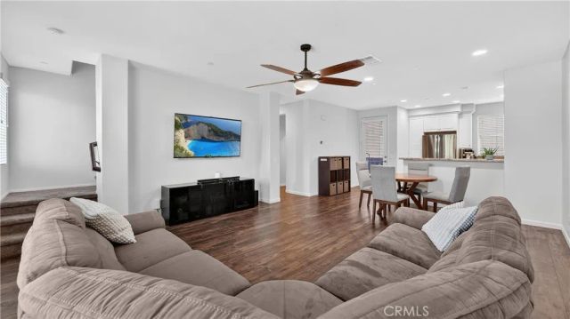 16 Wesley Way, Mission Viejo, CA 92691