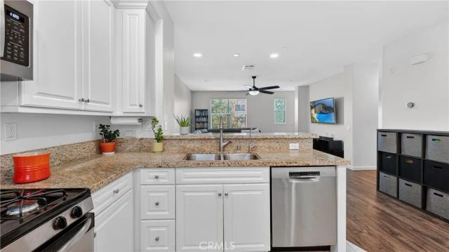 16 Wesley Way, Mission Viejo, CA 92691