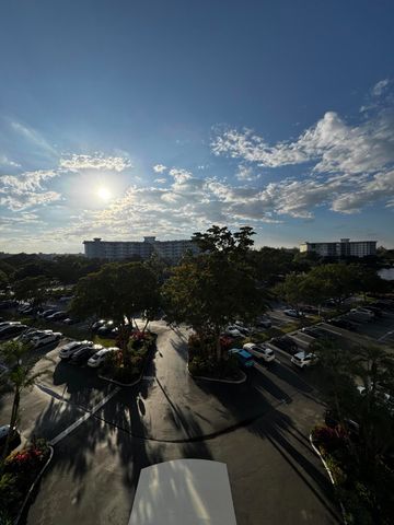 2940 N Course Drive 607, Pompano Beach, FL 33069