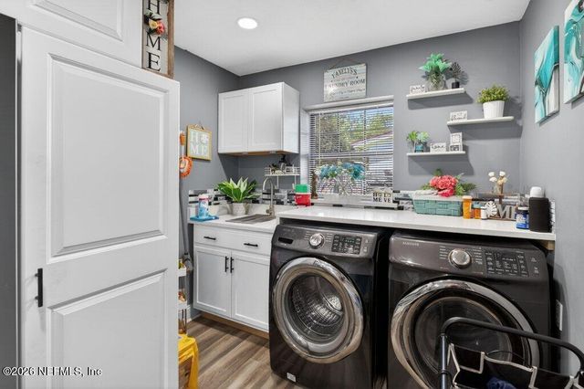 5656 FARGO Drive N, Jacksonville, FL 32207