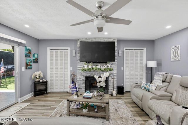 5656 FARGO Drive N, Jacksonville, FL 32207