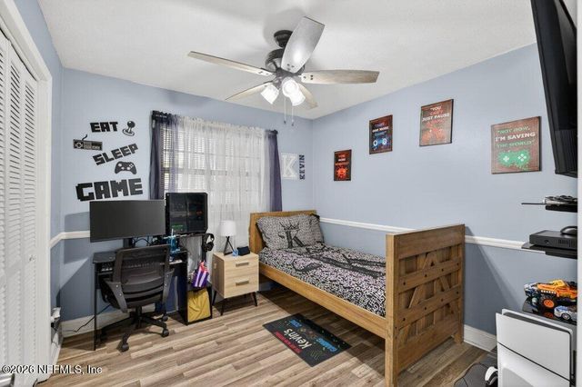 5656 FARGO Drive N, Jacksonville, FL 32207