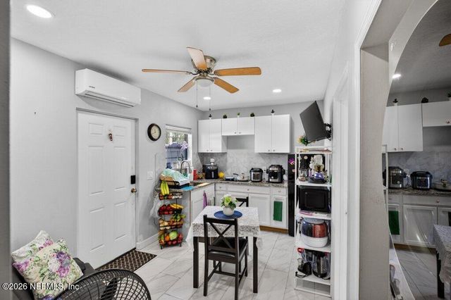 5656 FARGO Drive N, Jacksonville, FL 32207