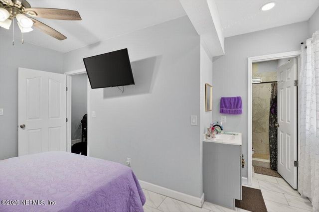 5656 FARGO Drive N, Jacksonville, FL 32207