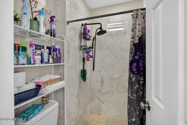 5656 FARGO Drive N, Jacksonville, FL 32207