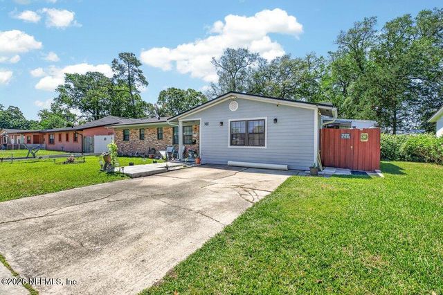 5656 FARGO Drive N, Jacksonville, FL 32207