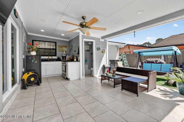 5656 FARGO Drive N, Jacksonville, FL 32207