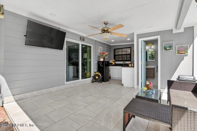 5656 FARGO Drive N, Jacksonville, FL 32207