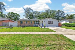 5656 FARGO Drive N, Jacksonville, FL 32207