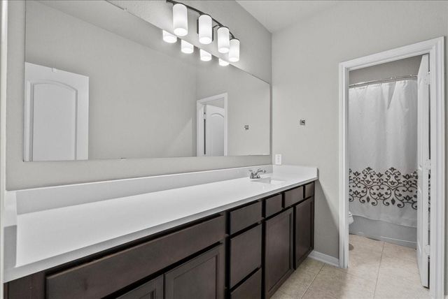 125 Austin Road, Angleton, TX 77515