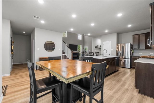 125 Austin Road, Angleton, TX 77515